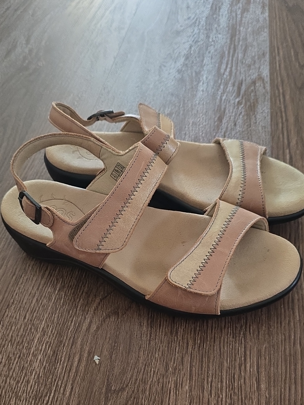 SAS Women's Beige/Tan Comfort Slingback Sandals